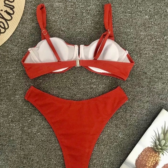 SALE ❤️Chrissy Red Retro Cut Bikini ❤️ - Picture 4 of 4
